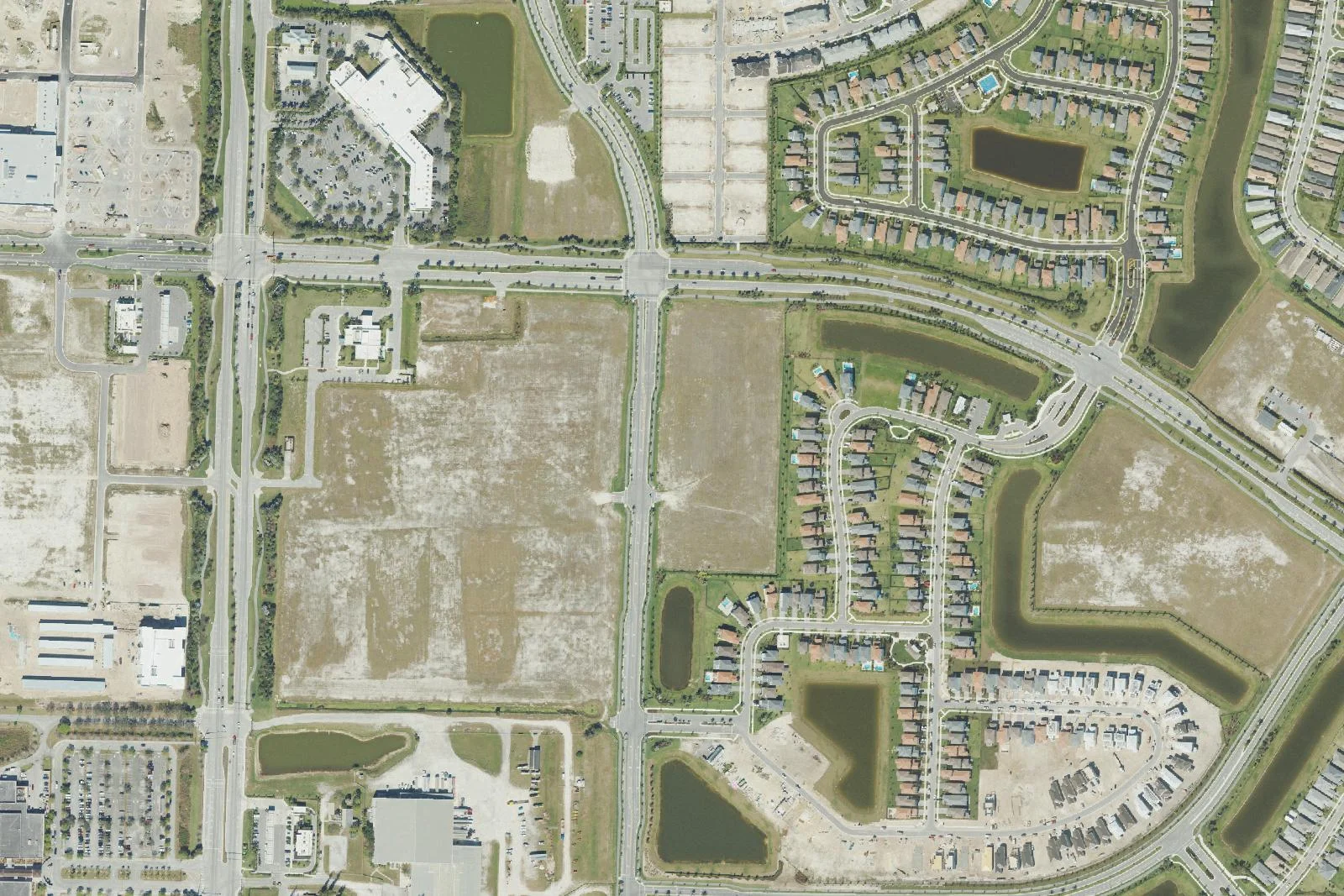 Aerial photograph of lakes, streets and residential development in Westlake